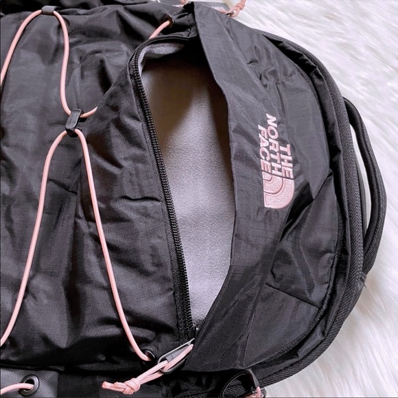 The North Face Women’s Borealis 27 Liter Backpack - Picture 3 of 10